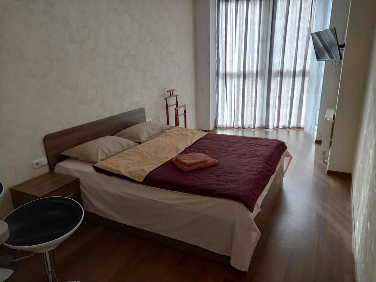 Smart Apartments Drahomanova 2А Kyjev Exteriér fotografie